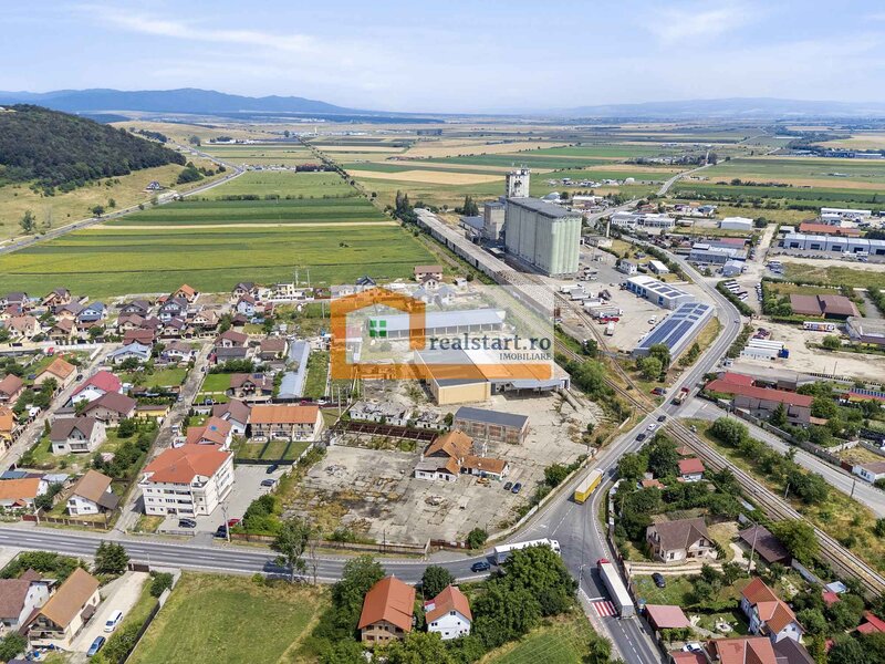 Codlea, depozite si teren 1,7ha, 5.600 mp cladiri, D 155ml la DJ112A, acces E60